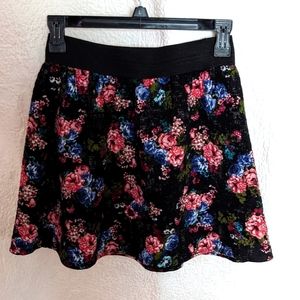 Woman's skirt 5 for $25